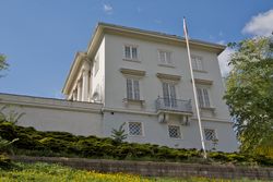 Drammensveien 88E på Skarpsno (oppført 1923-25). Foto: Kjetil Ree