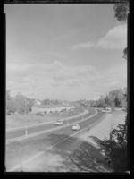 43. Drammensveien ved Fornebu - no-nb digifoto 20150206 00158 NB MIT FNR 19137.jpg