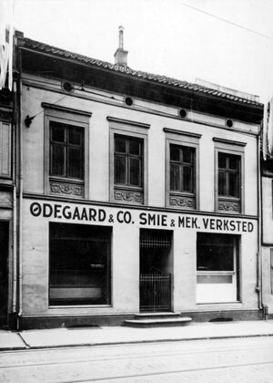 Dronningens gate 12 Oslo 1900.jpg