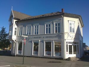 Dronningens gate 34A (Larvik).jpg