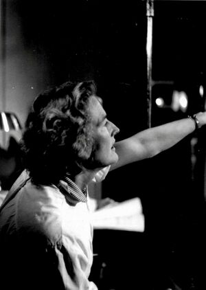 Edith Carlmar.jpg