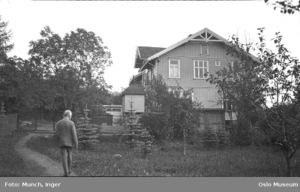 Edvard Munch på Ekely 1920-1930 OB.Z02514.jpg