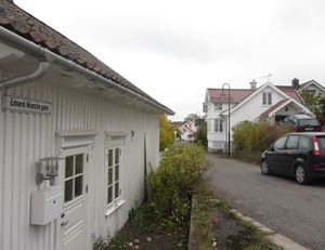 Edvard Munchs gate Åsgårdstrand 2013.jpg