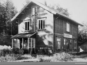 Eidsfoss stasjon.jpg
