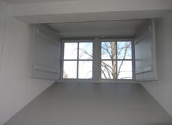 Kjellervindu i Eidsvollsbygningen (2014). Foto: Stig Rune Pedersen