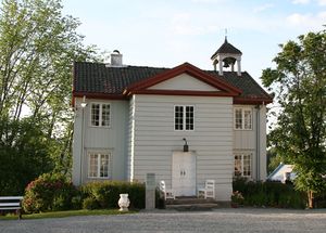 Eidsvollsbygningen nordre pavilion2.jpg