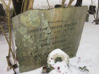 89. Einar Boyesen gravminne.jpg