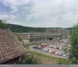 Elektrisk Bureaus bygning i Bergerveien på Billingstad, Asker. Foto: Leif Ørnelund (1976).