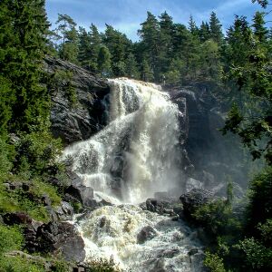 Elgåfossen 030728.jpg