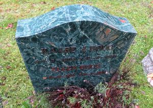 Ellen Boug gravminne.JPG