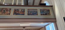 Tredje del av dei vestre gallerimåleria i Elverhøy kyrkje. Måla av Normann Bakkehaug. Opphavsperson: Thomas Erik Andreassen