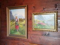 Kjend motiv for Emma Normann Pastors bilete. Her frå Emma Normann-utstilling i Villa Heimdalstrand i Balestrand, april 2018. Foto: Siri Iversen (2018). .