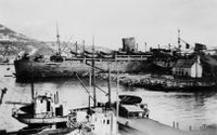 21. Engelsk troppetransportskip i Harstad 1940.JPG