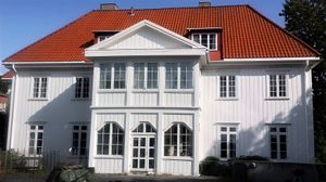 Ensjø våningshus mot vest.jpg