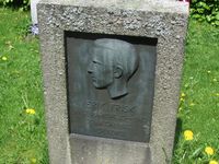 Erik Frisk er en av de lokale falne som er gravlagt på Grefsen kirkegård. Han falt i kamp i Vardal 23. april 1940. Foto: Stig Rune Pedersen