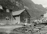 210. Espeland, Hordaland - Riksantikvaren-T277 01 0030.jpg