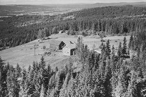 Esperberget (Kongsvinger gnr. 40 8) 1956.jpg