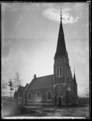 Kirka fra nord. Foto: Narve Skarpmoen