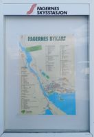 Fagernes fikk bystatus i 2007. På skysstasjonen kan de reisende orientere seg med hjelp av et bykart. Foto: Trond Nygård (2019).