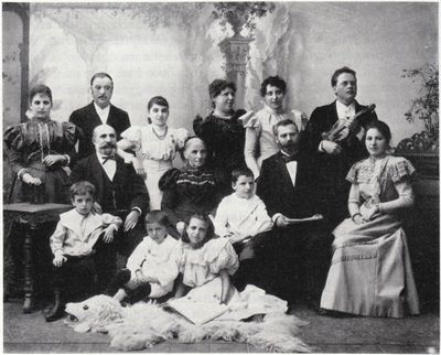 Familien Nathan (1897).jpg