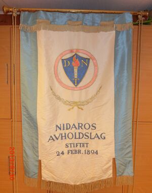 Fane Nidaros Avholdslag (front).jpg