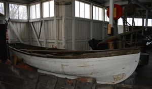 Fangstbåt på Aalesunds Museum. H side.JPG