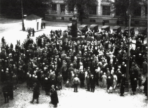 Faredag stromso torg 1929.PNG