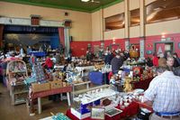 Fra antikk- og samlermessa i februar 2008. Den gamle scena til venstre i bildet. Foto: Svein Erik Strande