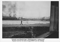 Fetveien og BMW-hangaren sett fra Adolf Hitler-kasernen.