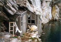 Den rekonstruerte Fieldfare-hytta