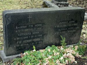 Fin Horn familiegravminne Oslo.jpg