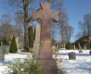 Finn Moe gravminne.jpg