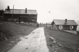 Finnesgård, Buskerud - Riksantikvaren-T057 01 0031.jpg