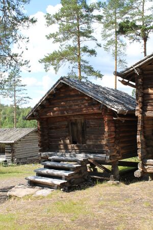 Finnetunet 15 stabbur Kalneset.JPG