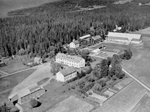 Finsås Småbruksskole.jpg