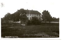 Fjære skole (Fjære) omkring 1912/13. Triokort nr 200.