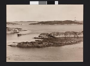 Flekkerøy med Oksøy Fyr - no-nb digifoto 20160311 00034 bldsa fFA00002.jpg