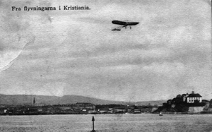 Fly over Kristiania rundt 1915.PNG