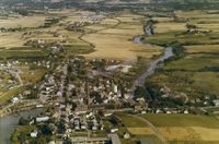 Flyfoto av Vestfossen med Storgata. Bilde fra 1970.