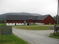 Driftsbygning Foldsæ 2015. Tilbygg til høgre er nyare silo.