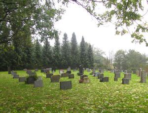 Fon kirkegård i Re 2012.jpg