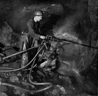 11. Fosdalen gruver. Malm i Verran.jpg