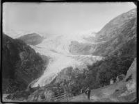 135. Foten av en isbre - NB MS G3 0108.jpg