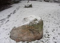 Store, dekorative steiner langs gateløpet i nordøstre del av gata. Foto: Stig Rune Pedersen