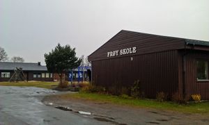 FrøySkoleLarvik.jpg
