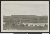 Braskereidfoss, Glomma og brua. Foto: Normann