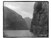 28. Fra Nærøyfjorden, Sogn - NB MS G4 0883.jpg