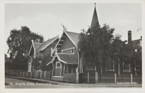 Fredrikstad, Cicignon - St. Birgitta kirke og prestegården - no-nb digifoto 20151009 00292 bldsa PK06536.jpg