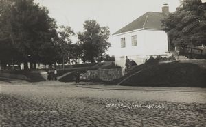 Fredrikstad, Voldportvakten i Gamlebyen - no-nb digifoto 20140425 00021 bldsa PK12938B.jpg