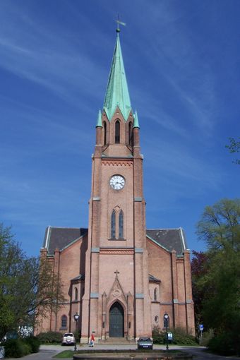 Fredrikstad domkirke 2006.JPG